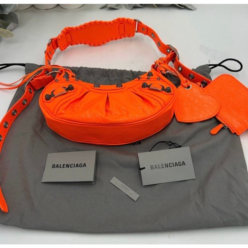 Women's Balenciaga LE CAGOLE shoulder bag in neon orange lambskin, leather NWT